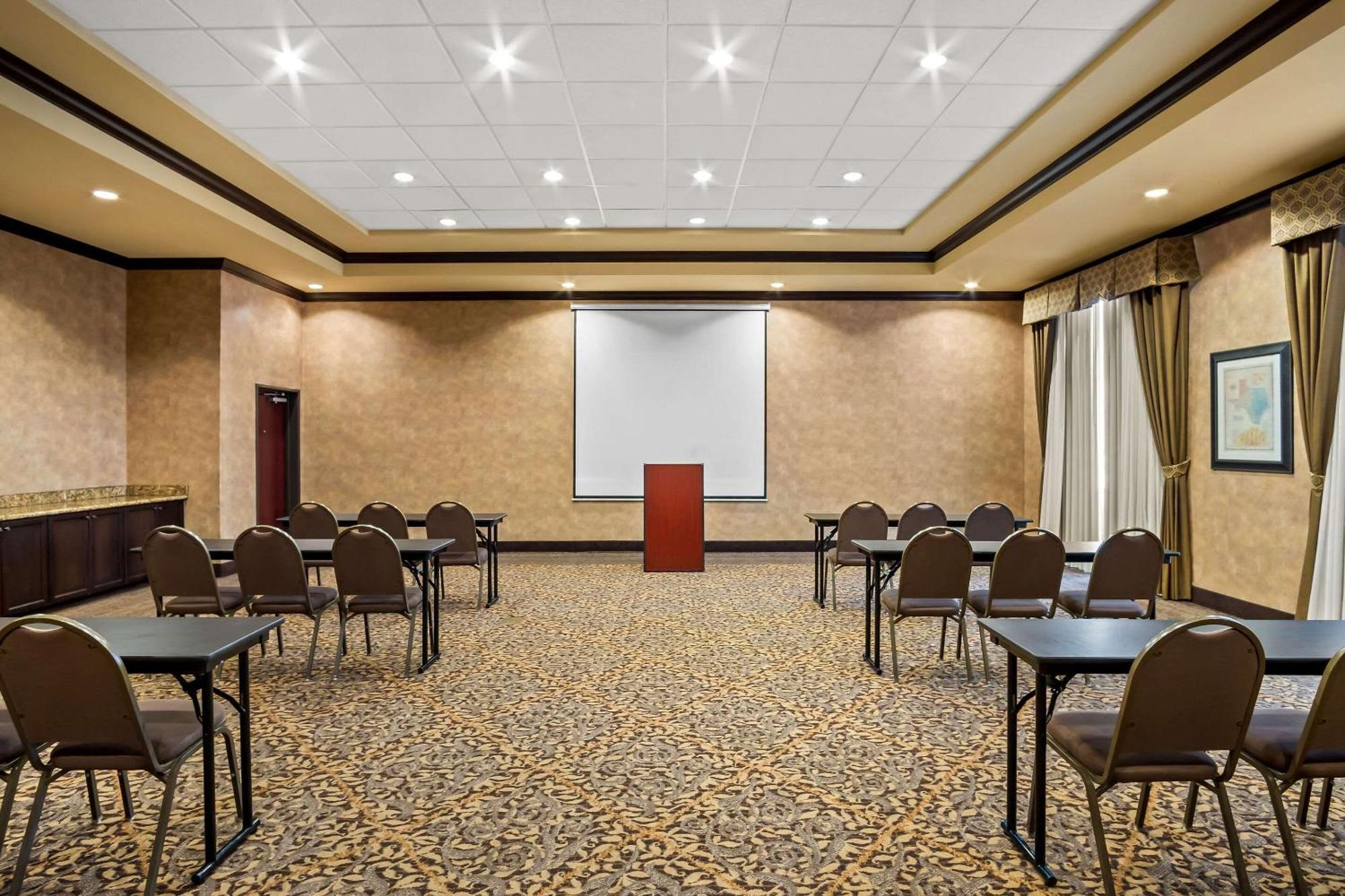Comfort Suites Φρίσκο Εξωτερικό φωτογραφία