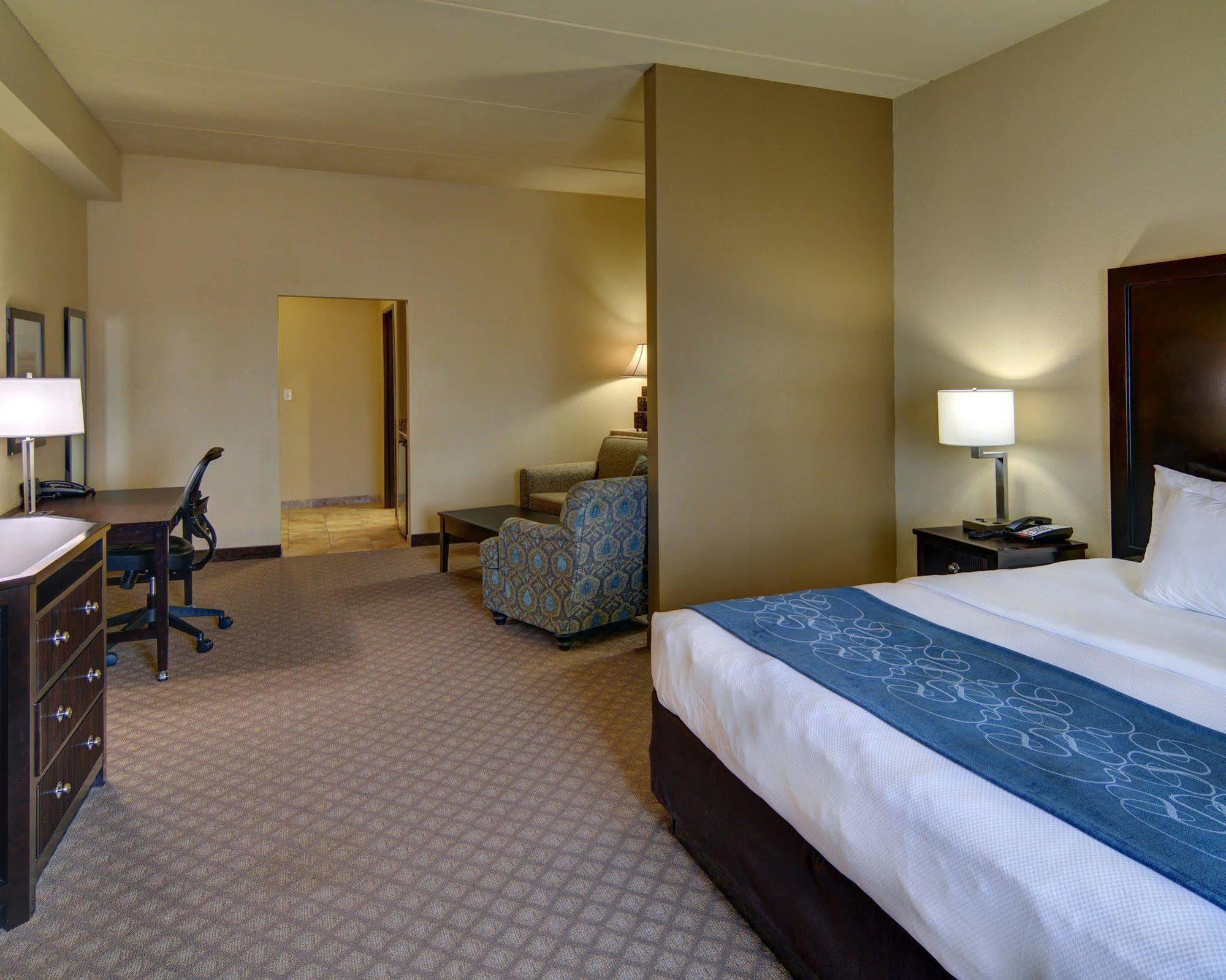 Comfort Suites Φρίσκο Εξωτερικό φωτογραφία